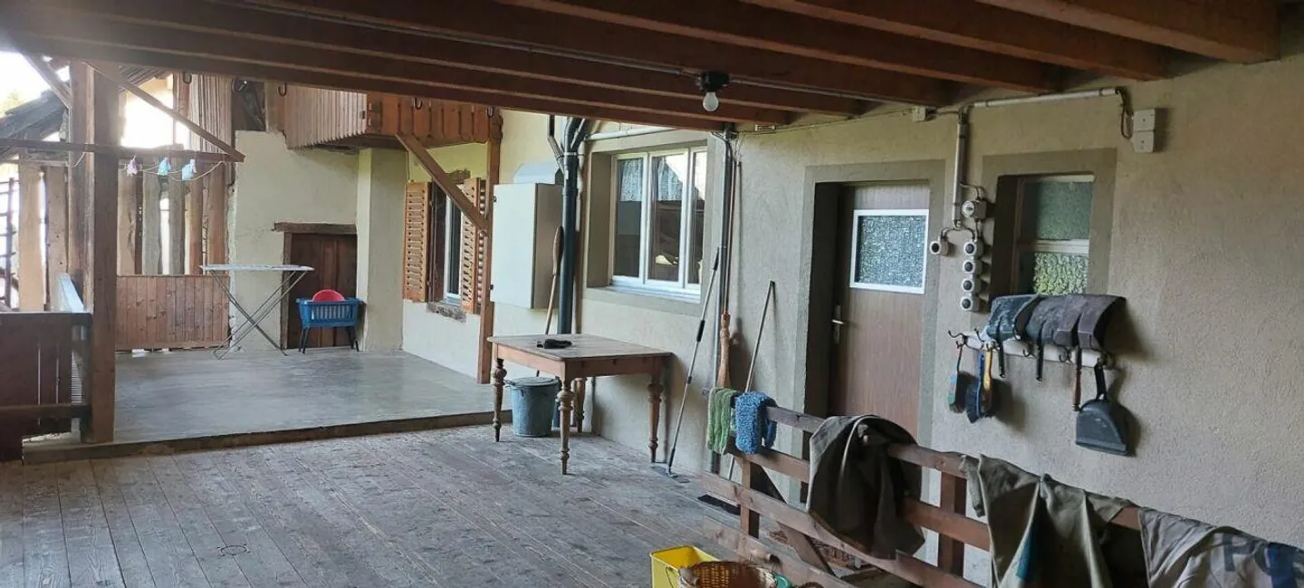 Farmhouse in Gansingen with potential - Photo 26 of 30