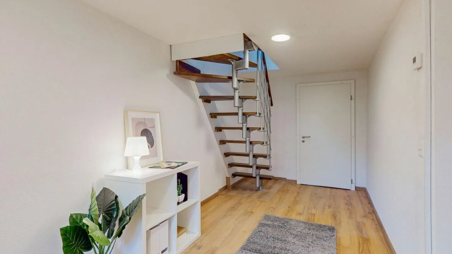 RENOVIERTES MEHRFAMILIENHAUS IN STEG - Foto 6 von 7
