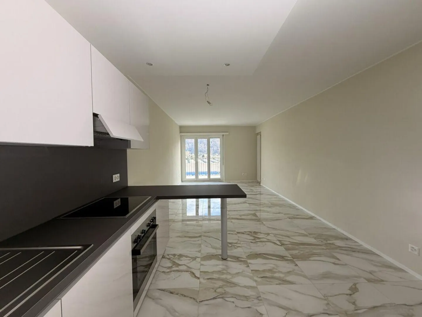 3,5 CHAMBRES AVEC BALCON · REMISE DES CLÉS MAINTENANT ! VUE SUR LE LAC - Photo 5 sur 21
