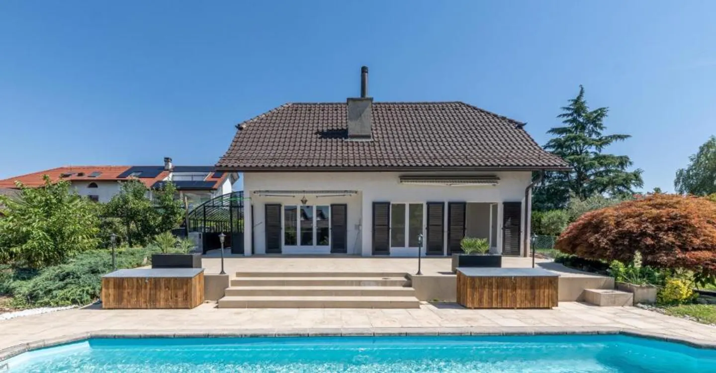 7-Zimmer-Haus - Foto 1 von 11