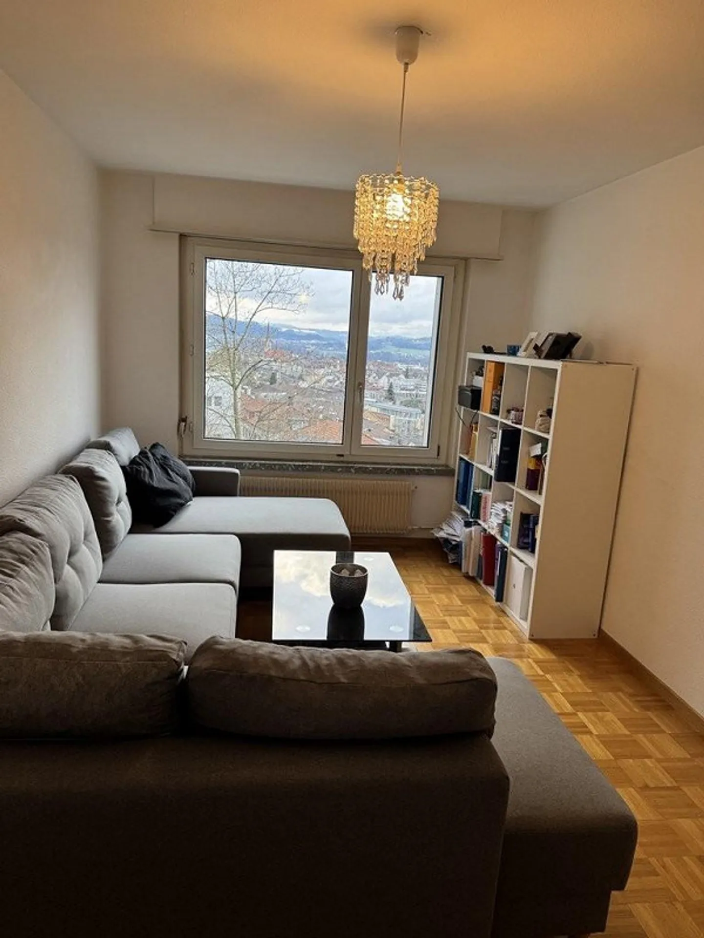 Emplacement central et ensoleillé avec vue - Photo 7 sur 8