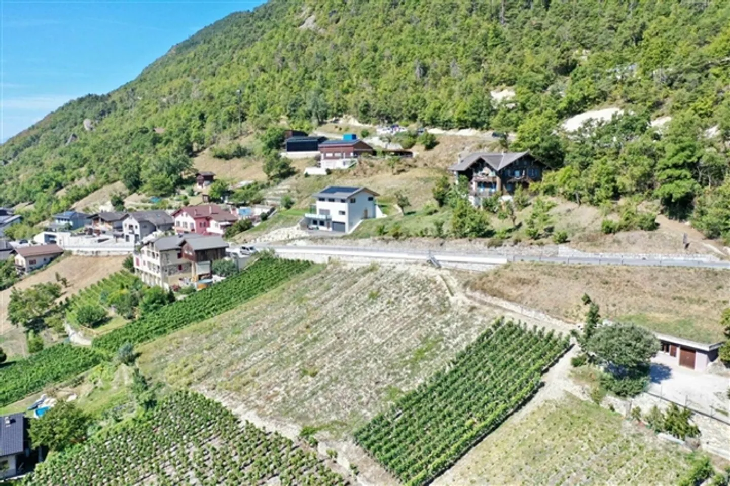 Appartamento in vendita - Foto 2 di 6