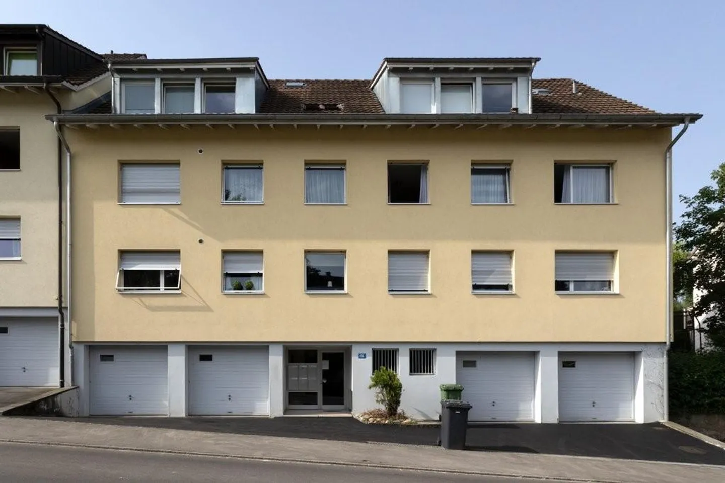 Living in a Quiet Location in Riehen - Photo 1 of 4