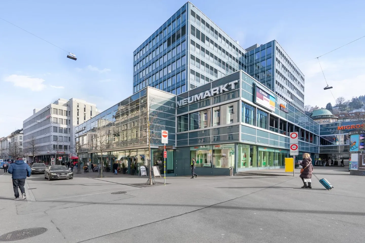 Parking space available in the Neumarkt St. Gallen shopping center - Photo 1 of 1