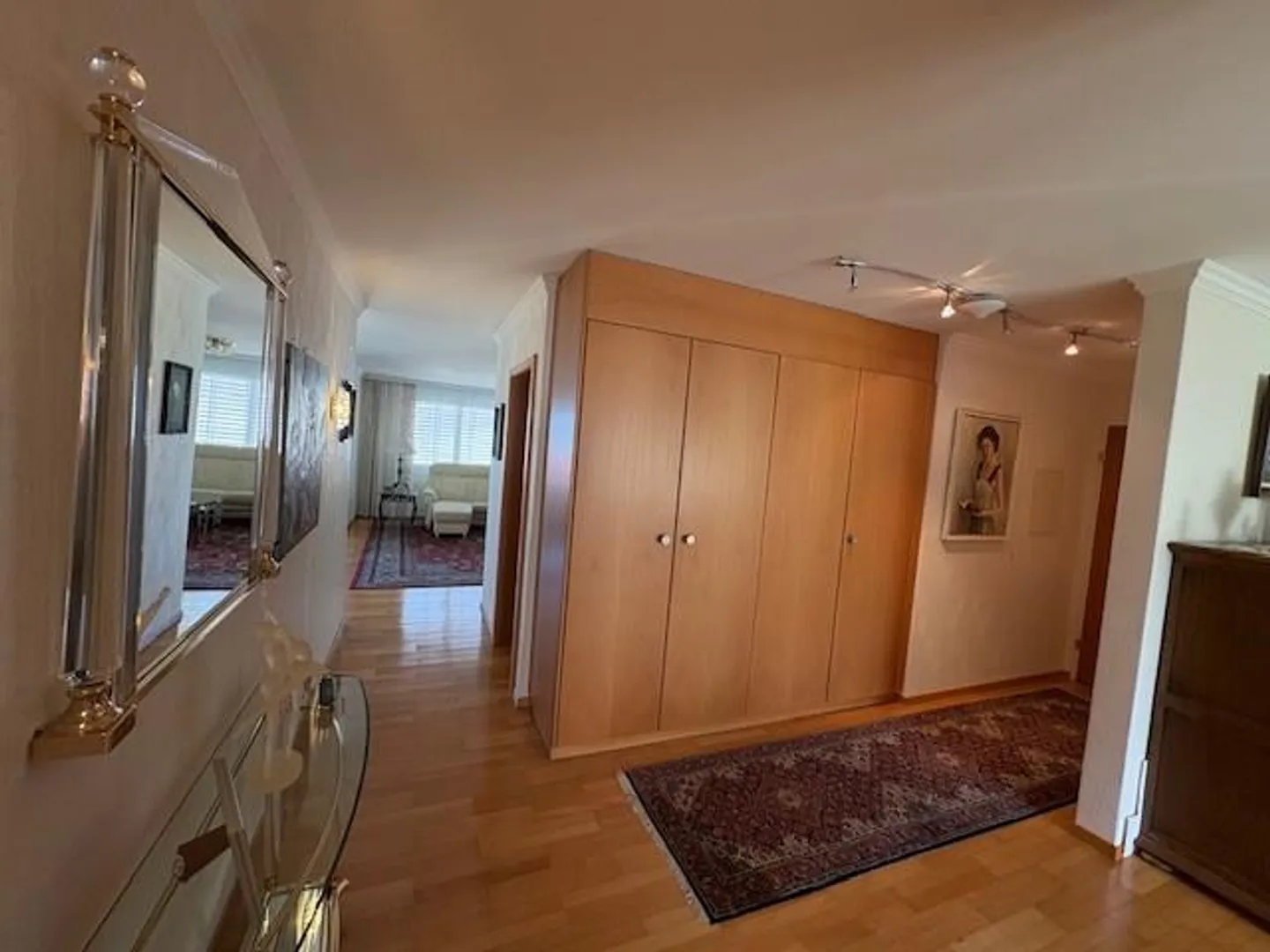 Ampio appartamento di 6 1/2 stanze - Foto 11 di 14