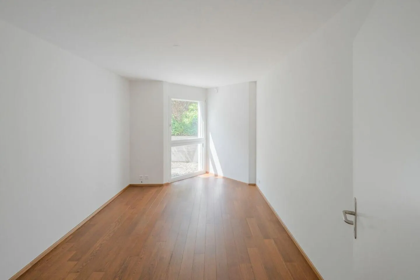 Unique Garden Apartment with Direct Access to the Rhine - Photo 13 of 17