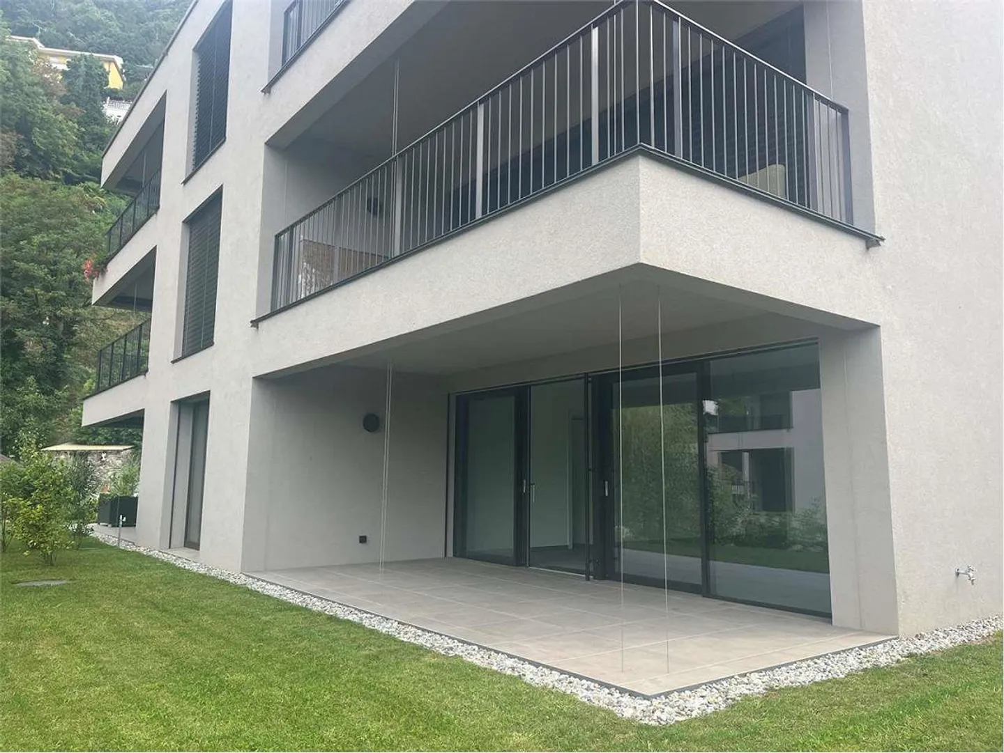 Gordola- bellissimo  appartamento 4.5 con grande giardino - Foto 2 di 13