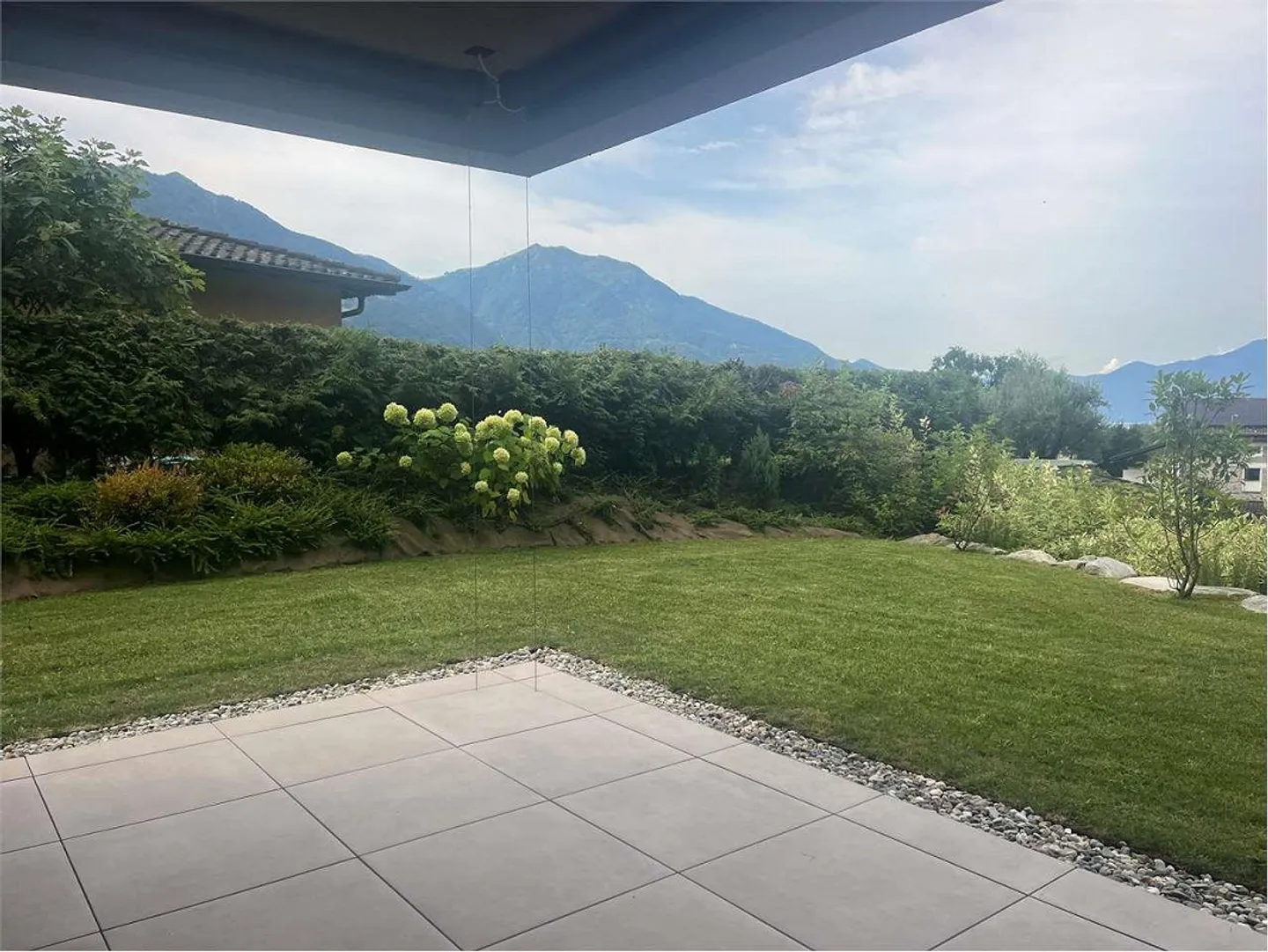 Gordola- bellissimo  appartamento 4.5 con grande giardino - Foto 10 di 13