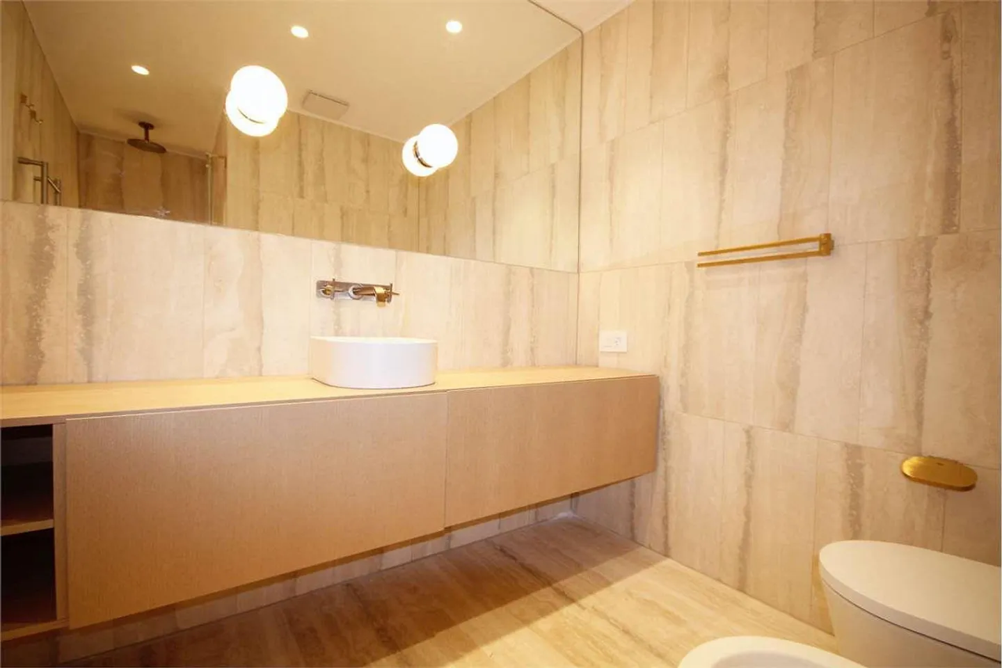 New representative penthouse of 5.5 rooms with pool and garden - Photo 11 of 13
