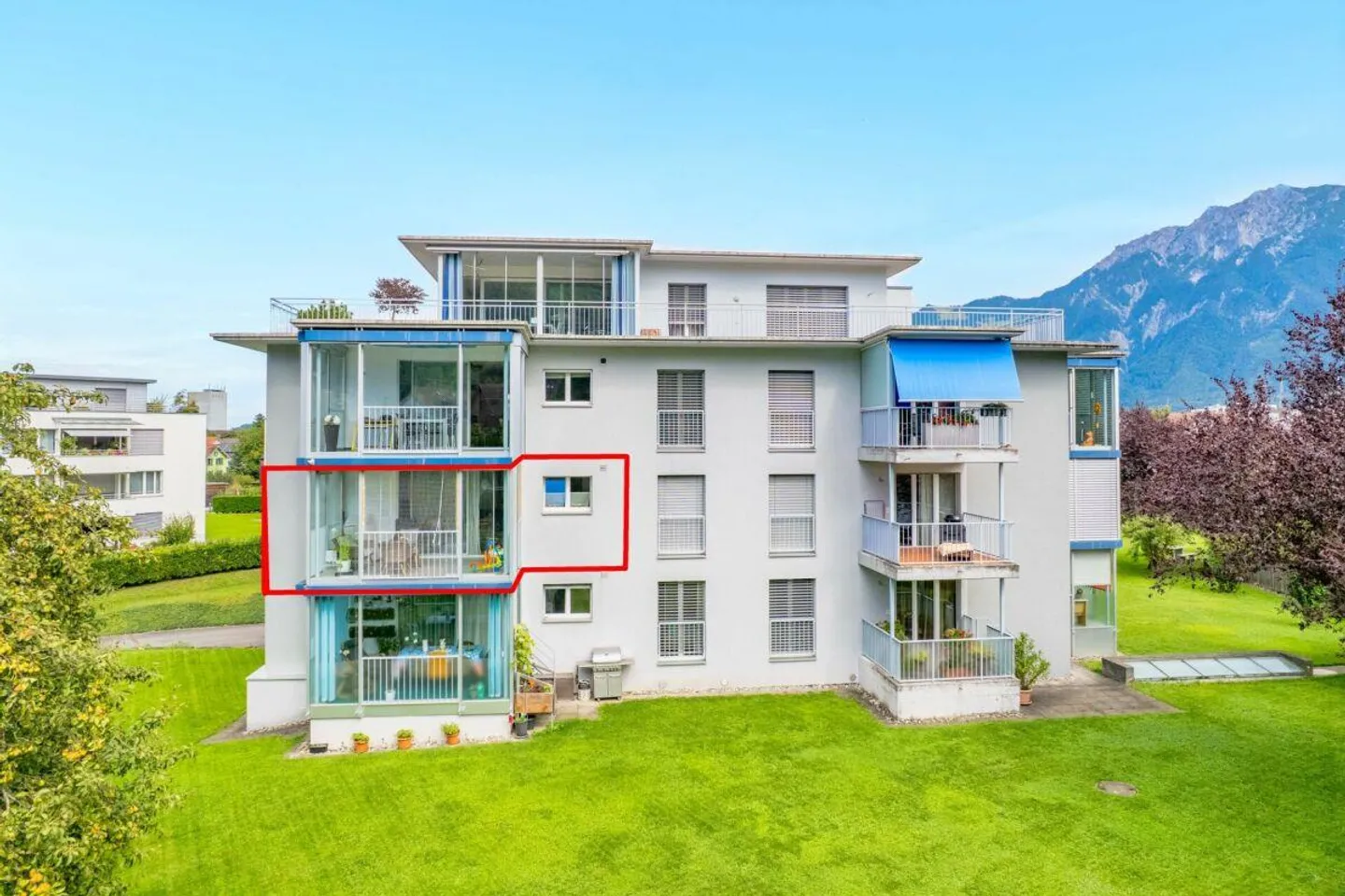 Appartement familial de 4,5 pièces avec jardin d'hiver - situé au calme, près du centre - Photo 1 sur 15