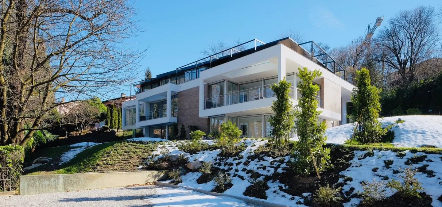 SORENGO · PRESTIGIOUS MODERN TRIPLEX WITH PRIVATE GARDEN - Photo 13 of 13