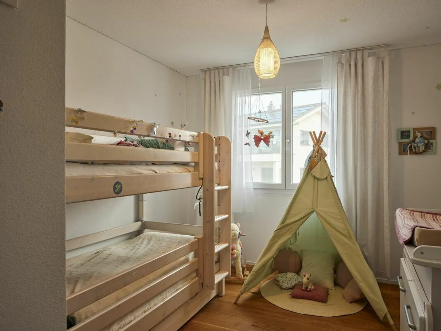Living in Riedpark - Photo 9 of 11