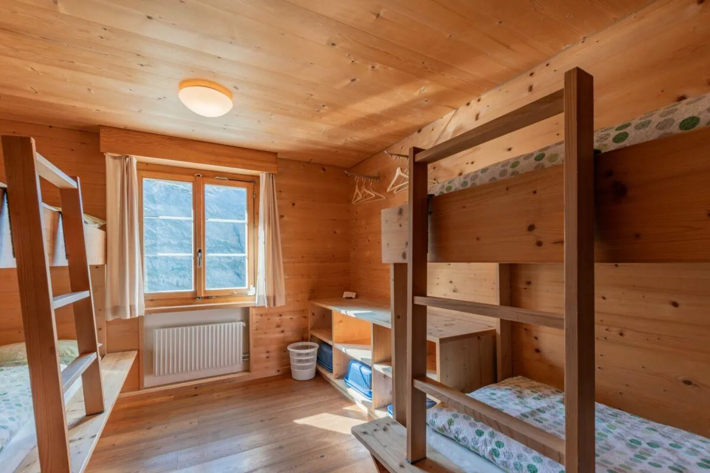 Historisches Berghotel Schwarenbach inmitten der imposanten Berner ... - Foto 9 von 15