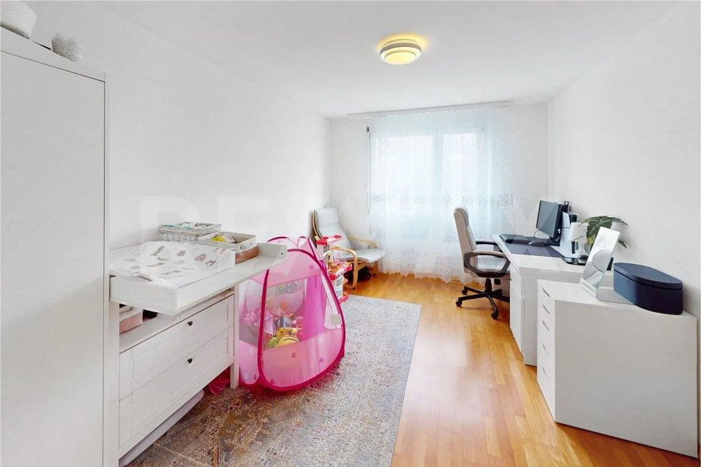 Appartamento 4,5 locali, 2 posti auto in garage sotterraneo, 110 m² + 30 m² di balcone, ascensore... - Foto 5 di 13