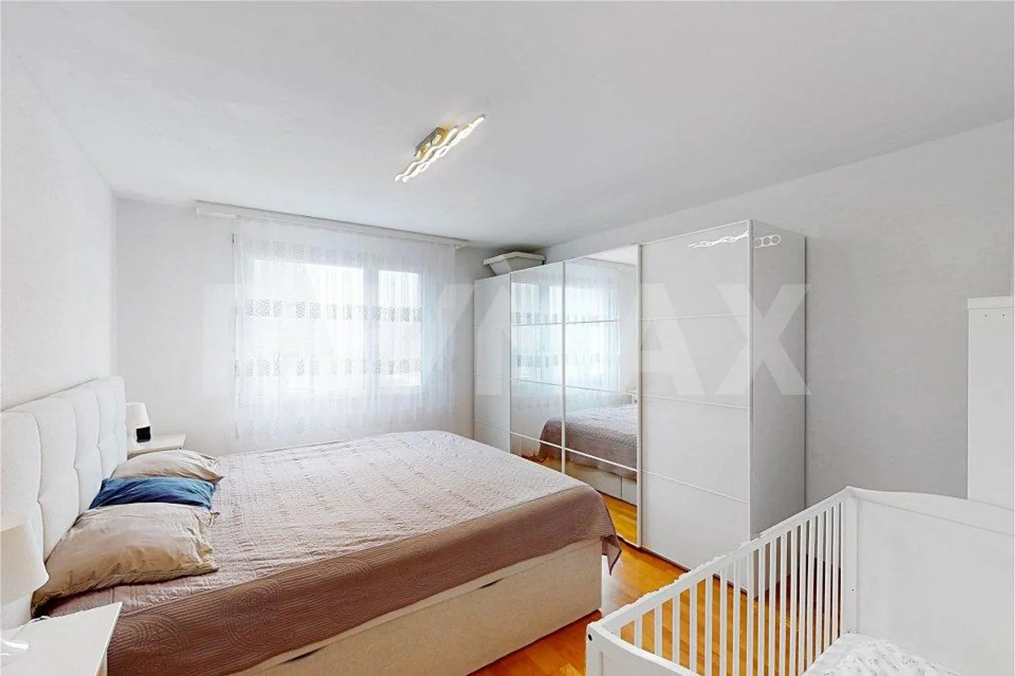 Appartamento 4,5 locali, 2 posti auto in garage sotterraneo, 110 m² + 30 m² di balcone, ascensore... - Foto 7 di 13