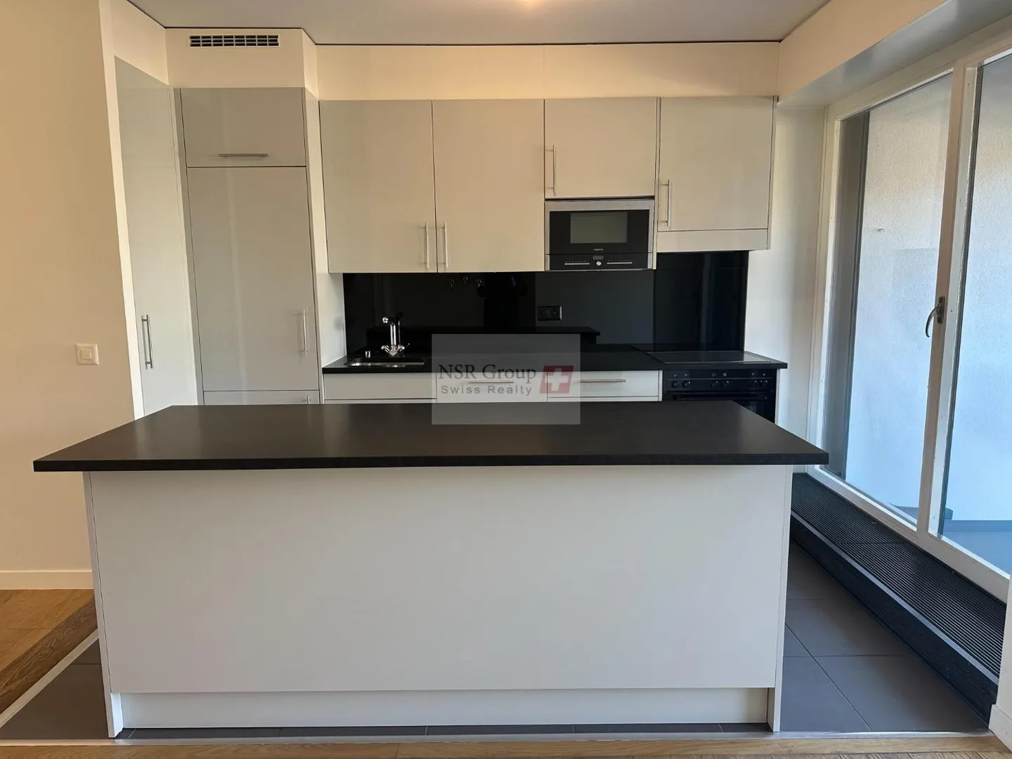 Petit-Saconnex - 4 camere in una residenza sicura con piscina - Foto 3 di 5