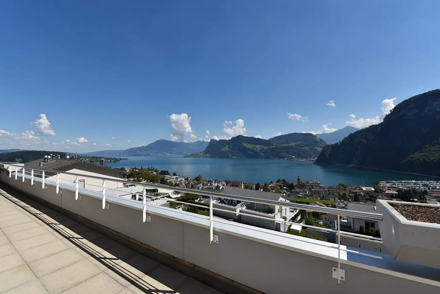 Appartamento attico 4,5 locali con vista da sogno - Foto 1 di 8