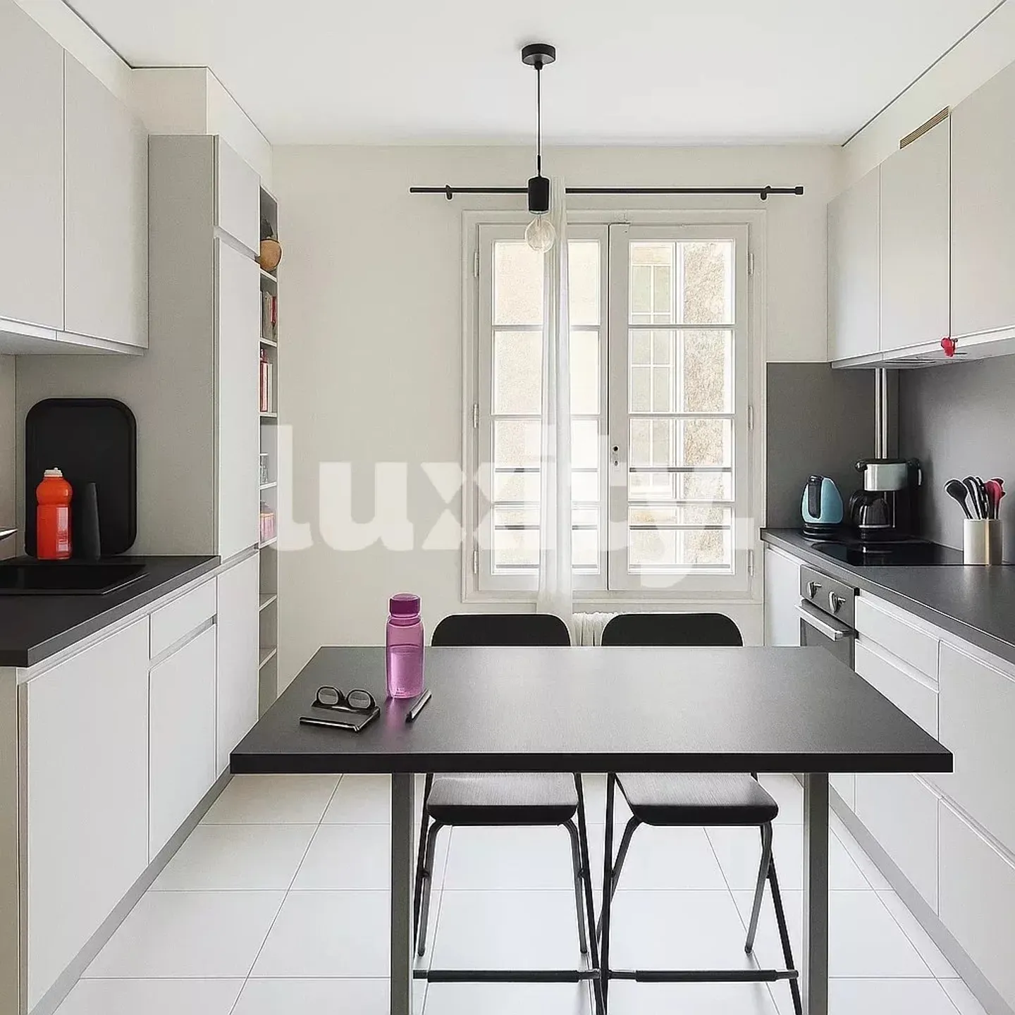 Furnished apartment in the heart of the old town - Photo 2 of 4