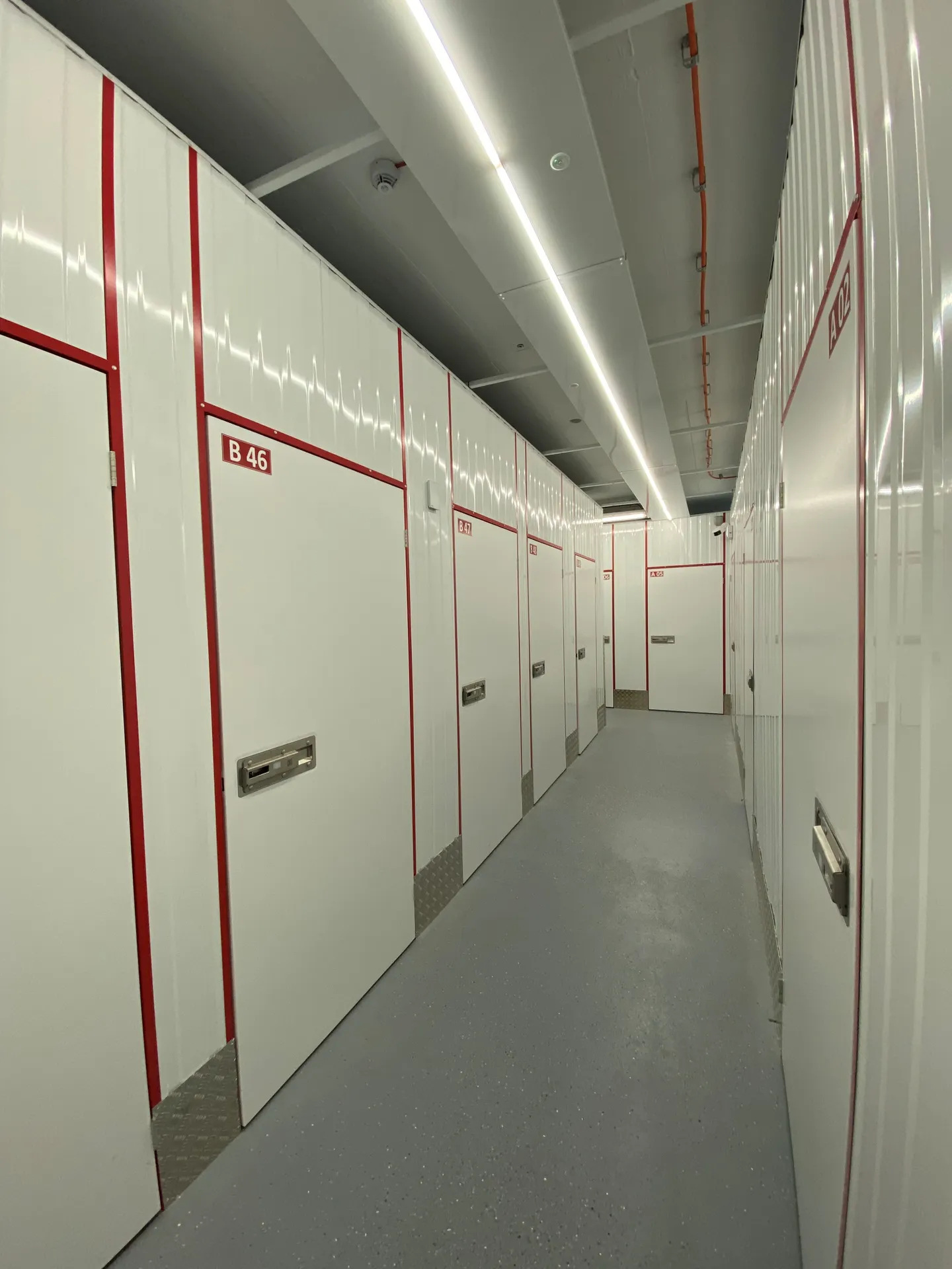 Selfstorage moderno Kriens - Foto 2 di 3