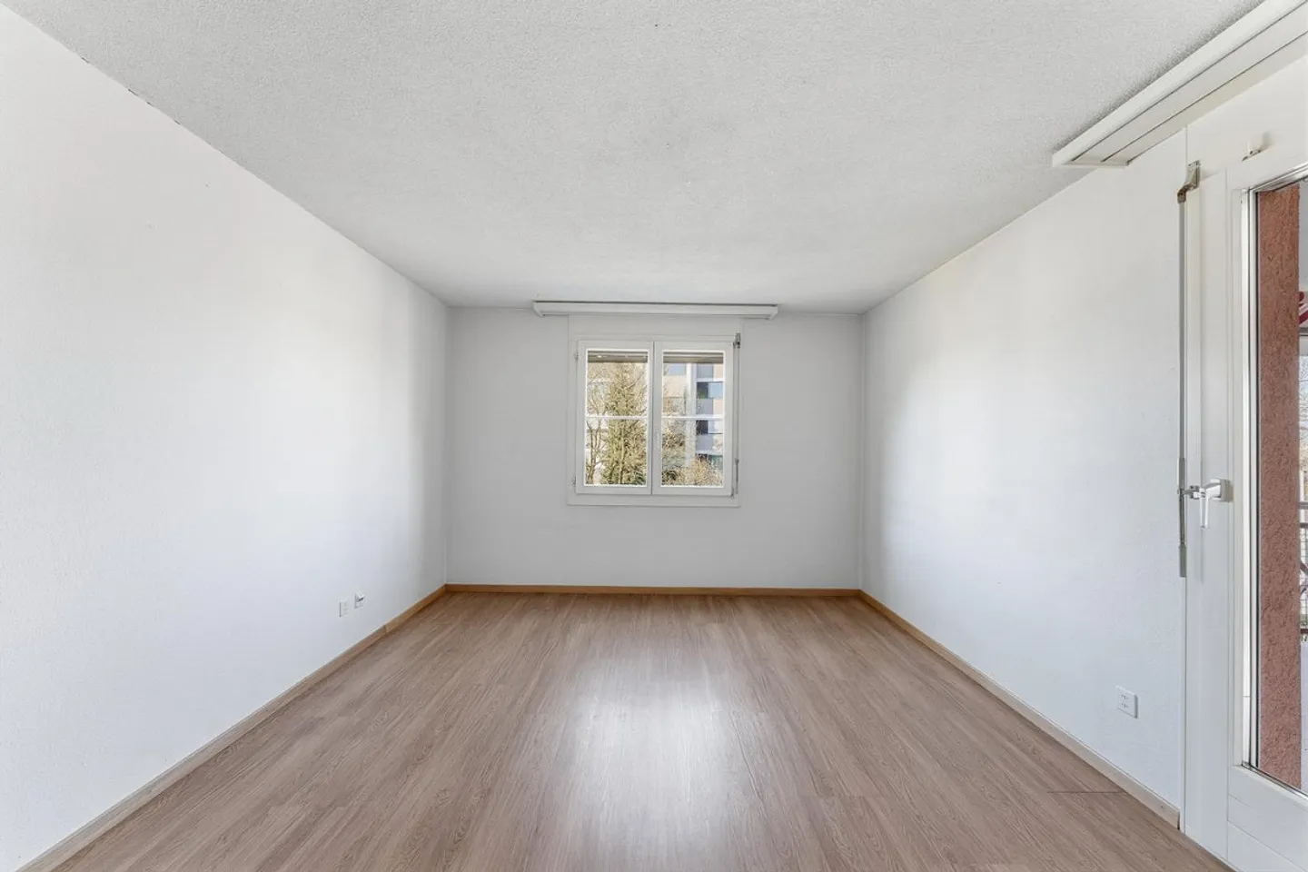 3.5-room apartment with potential in a good location in Cham - Photo 13 of 17