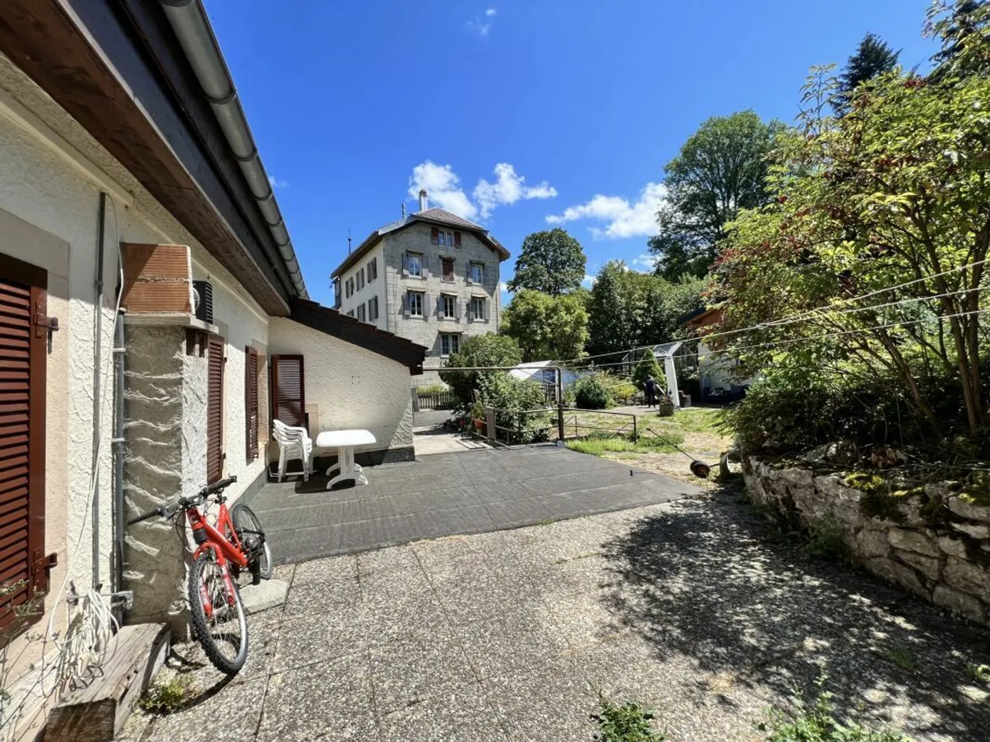 Cozy 3.5-room apartment in the countryside - Photo 9 of 10
