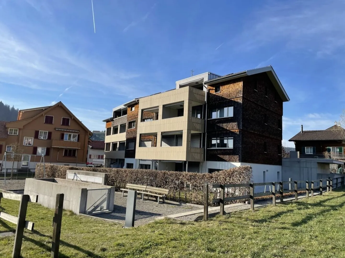 Posti auto in una posizione centrale a Rothenthurm - Foto 1 di 1