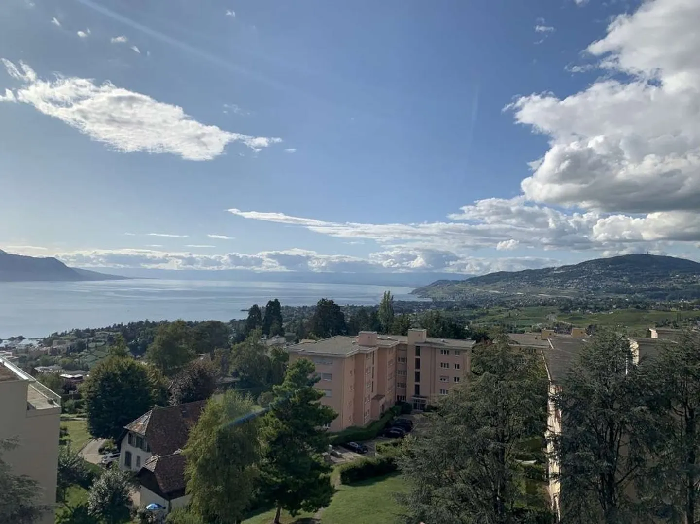 Wunderschöner Blick auf den Genfersee, 4,5 Zimmer von 105 m2 - Foto 6 von 11