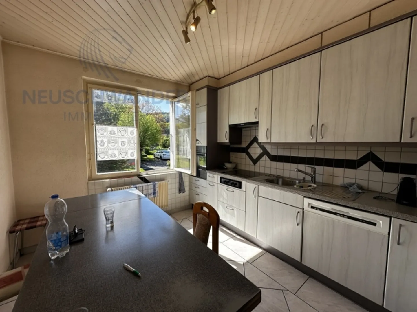 Bel potenziale terreno alberato, laboratorio, garage - Posizione ideale - Foto 9 di 20