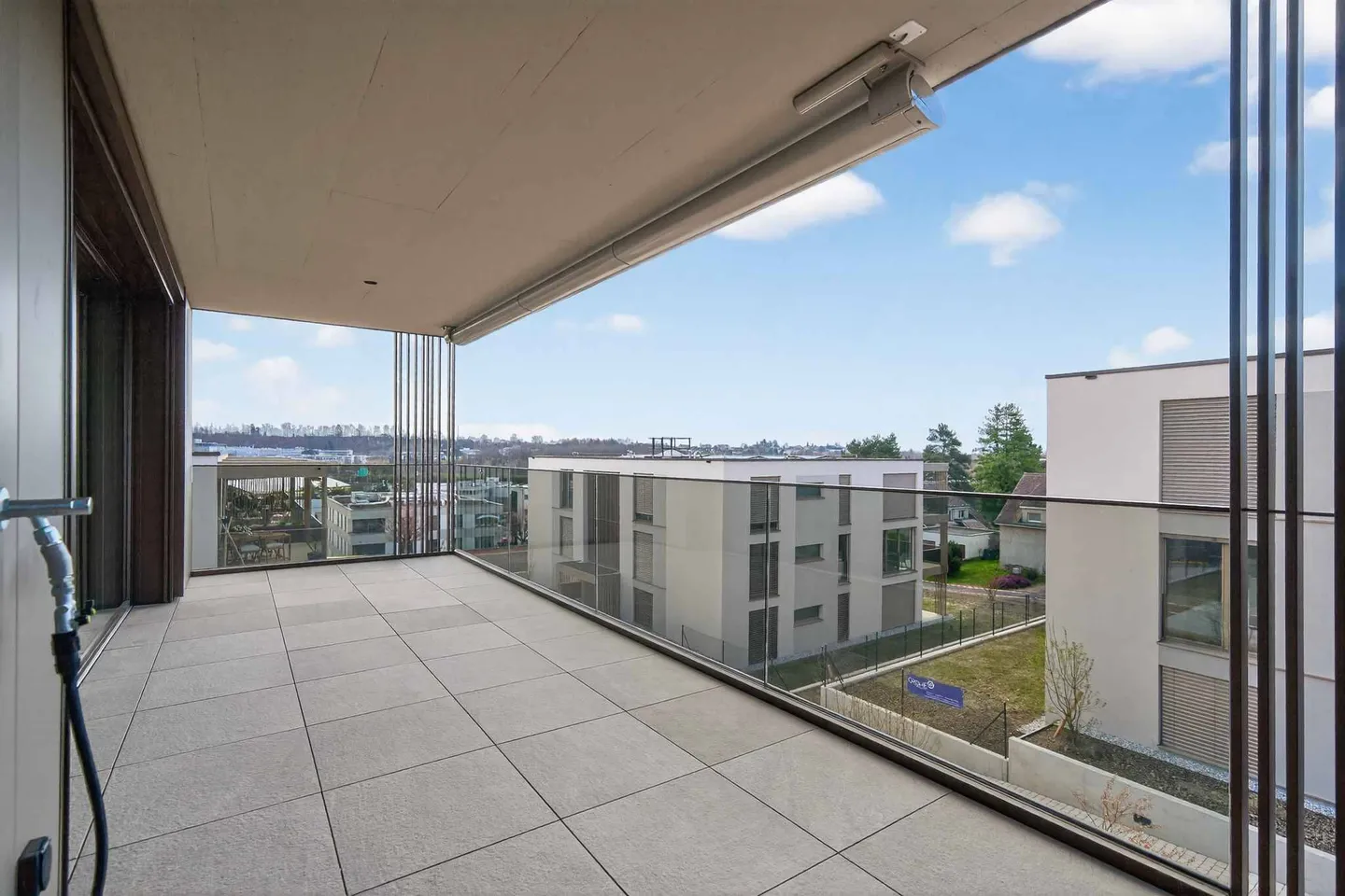 Apartment for rent - Photo 4 of 9