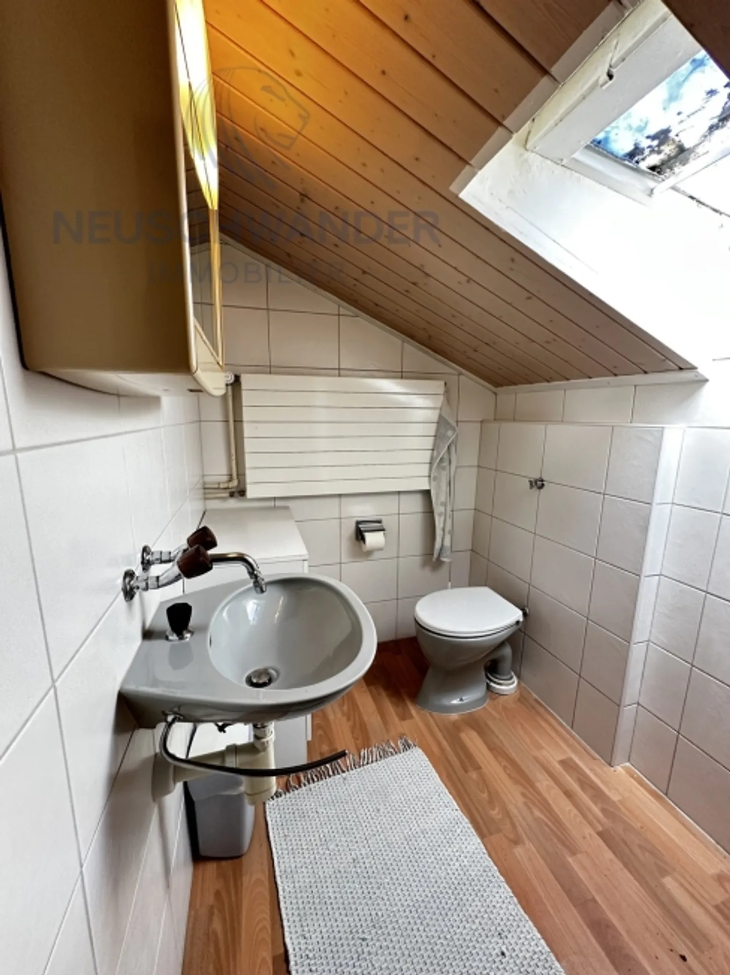 Bel potenziale terreno alberato, laboratorio, garage - Posizione ideale - Foto 17 di 20