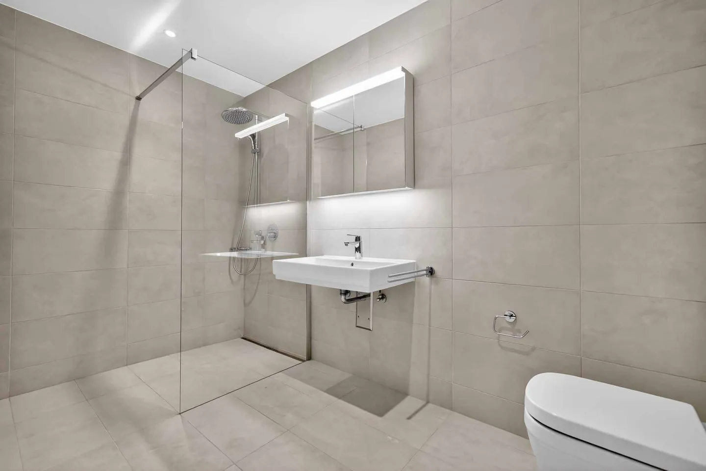 Apartment for rent - Photo 8 of 9