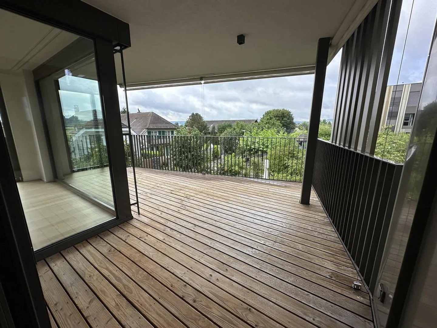 Modern 4.5-room apartment on the 2nd floor in a quiet neighborhood - Photo 5 of 10