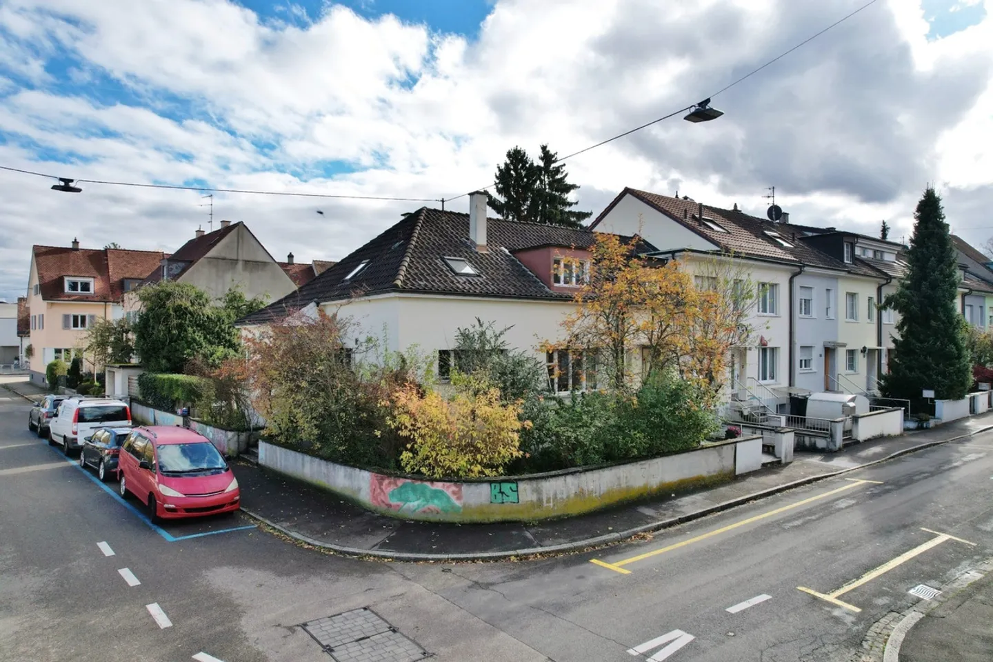 OPPORTUNITÉ RARE - MAISON INDIVIDUELLE AVEC GARAGE DANS LE QUARTIER NEUBAD - Photo 3 sur 5