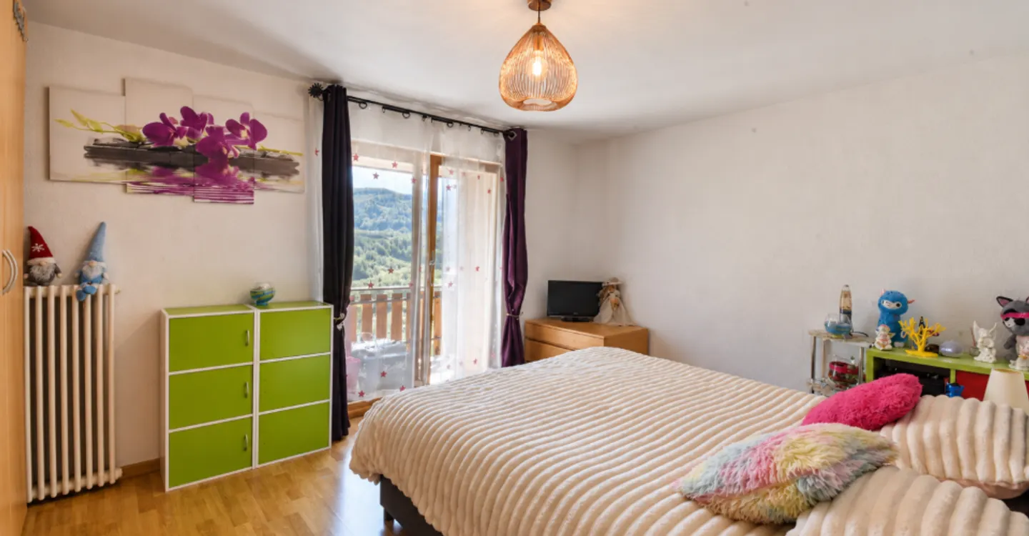 Incantevole appartamento di 4,5 locali in una zona tranquilla di Val-d'Illiez - Foto 3 di 13