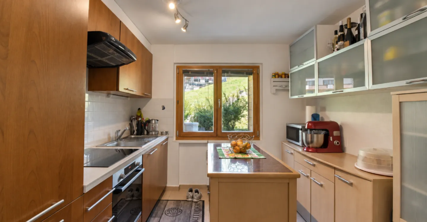 Incantevole appartamento di 4,5 locali in una zona tranquilla di Val-d'Illiez - Foto 2 di 13