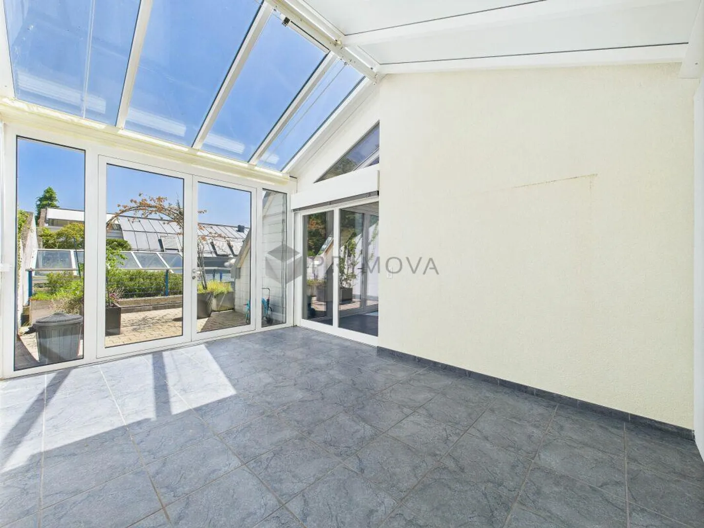 Attic with unobstructed view seeks owner with courage for new things! - Photo 7 of 11