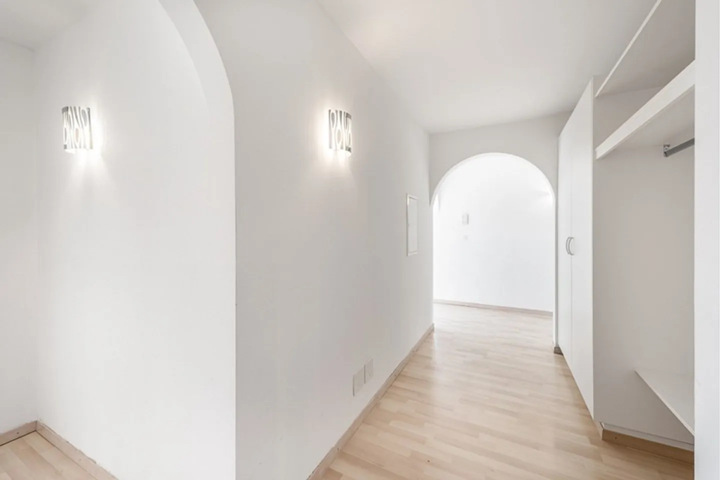 Luminoso appartamento di 4½ locali con giardino d'inverno e balcone - Foto 9 di 13
