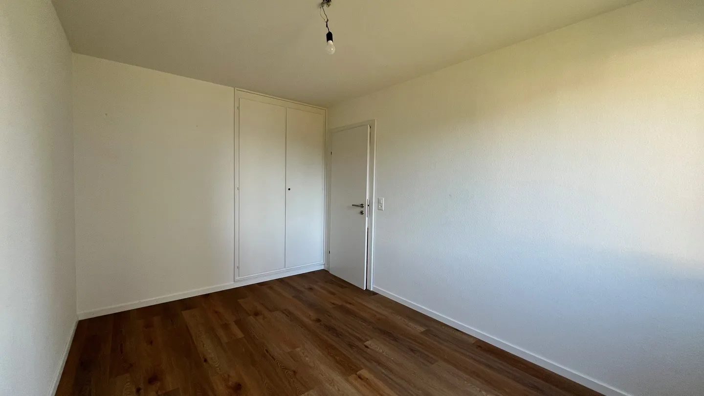 3.5 Room Apartment - Photo 9 of 12