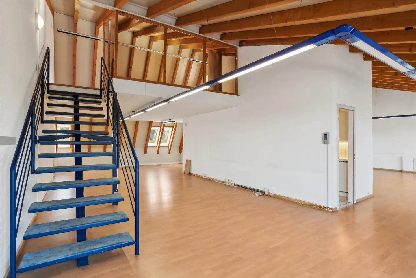 Spazio ufficio in affitto - Foto 7 di 12