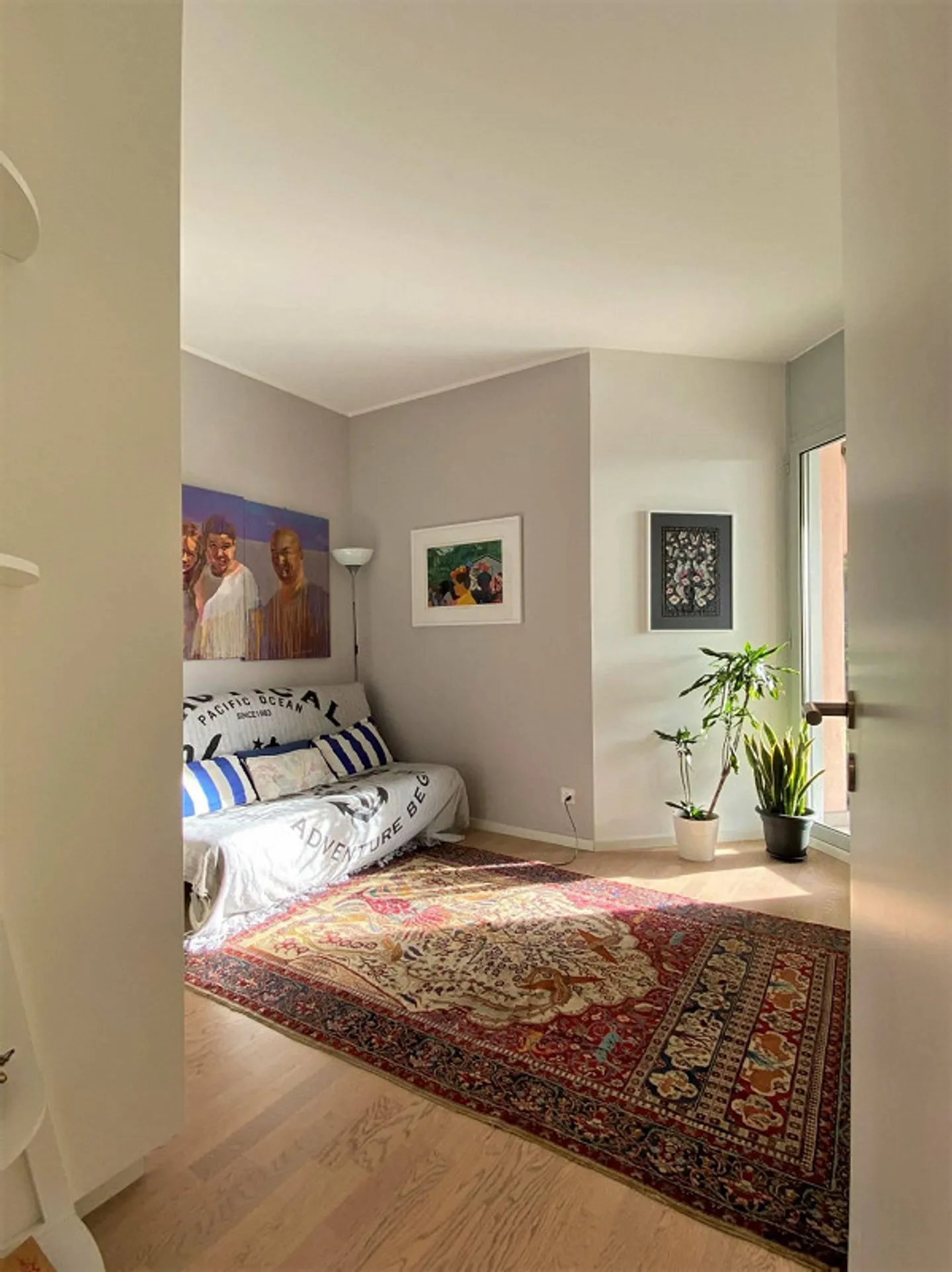 Three-room apartment with garden in a panoramic position. - Photo 5 of 13