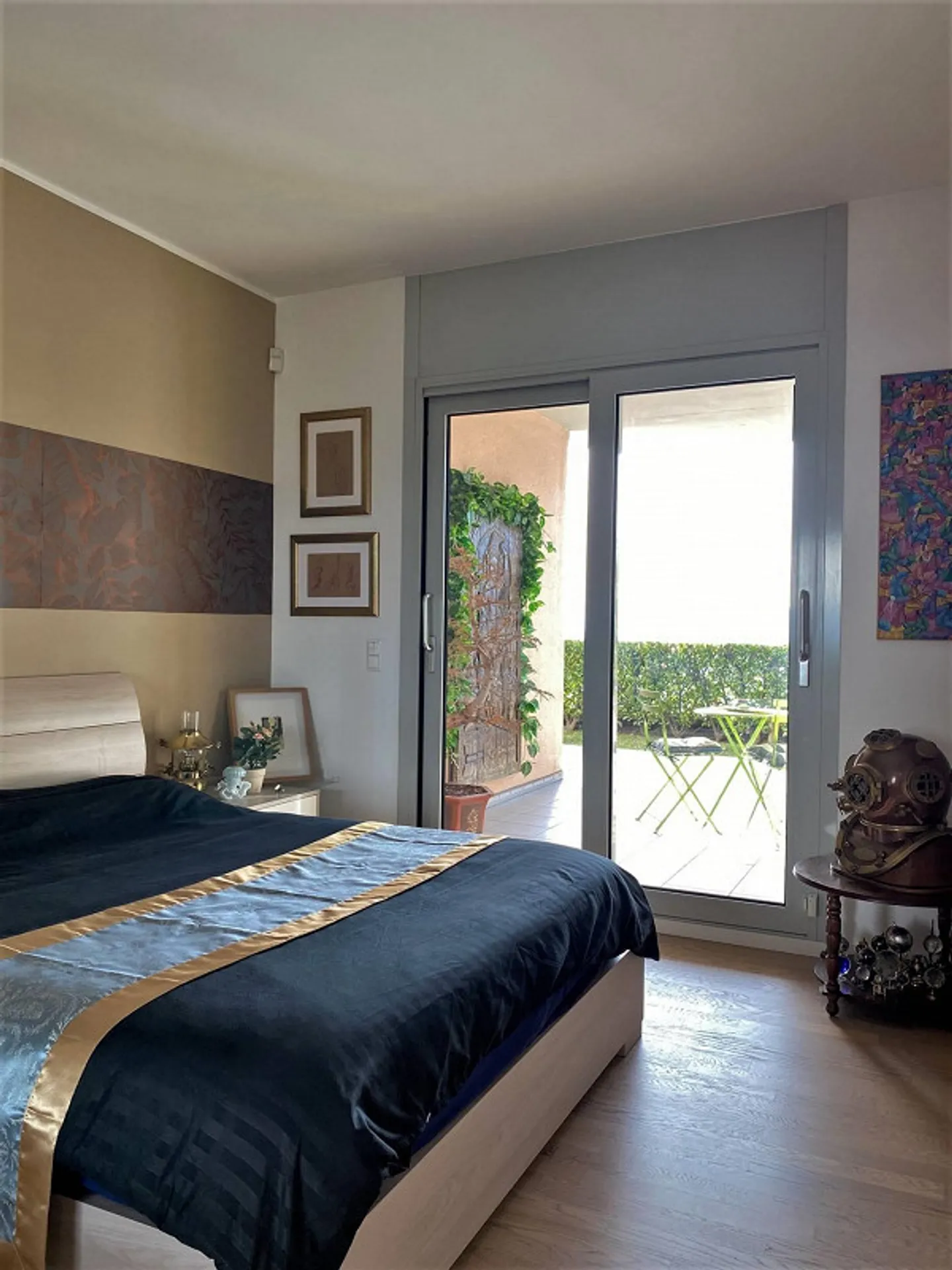 Three-room apartment with garden in a panoramic position. - Photo 6 of 13