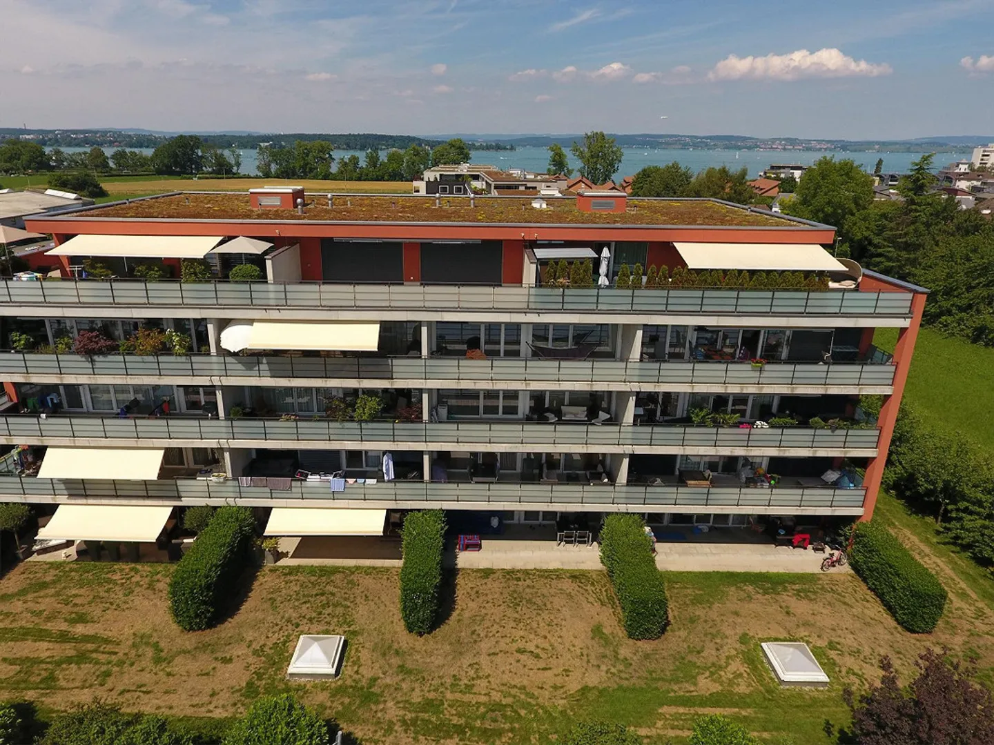 Moderno appartamento mansardato di 3,5 stanze a Kreuzlingen - Foto 1 di 11