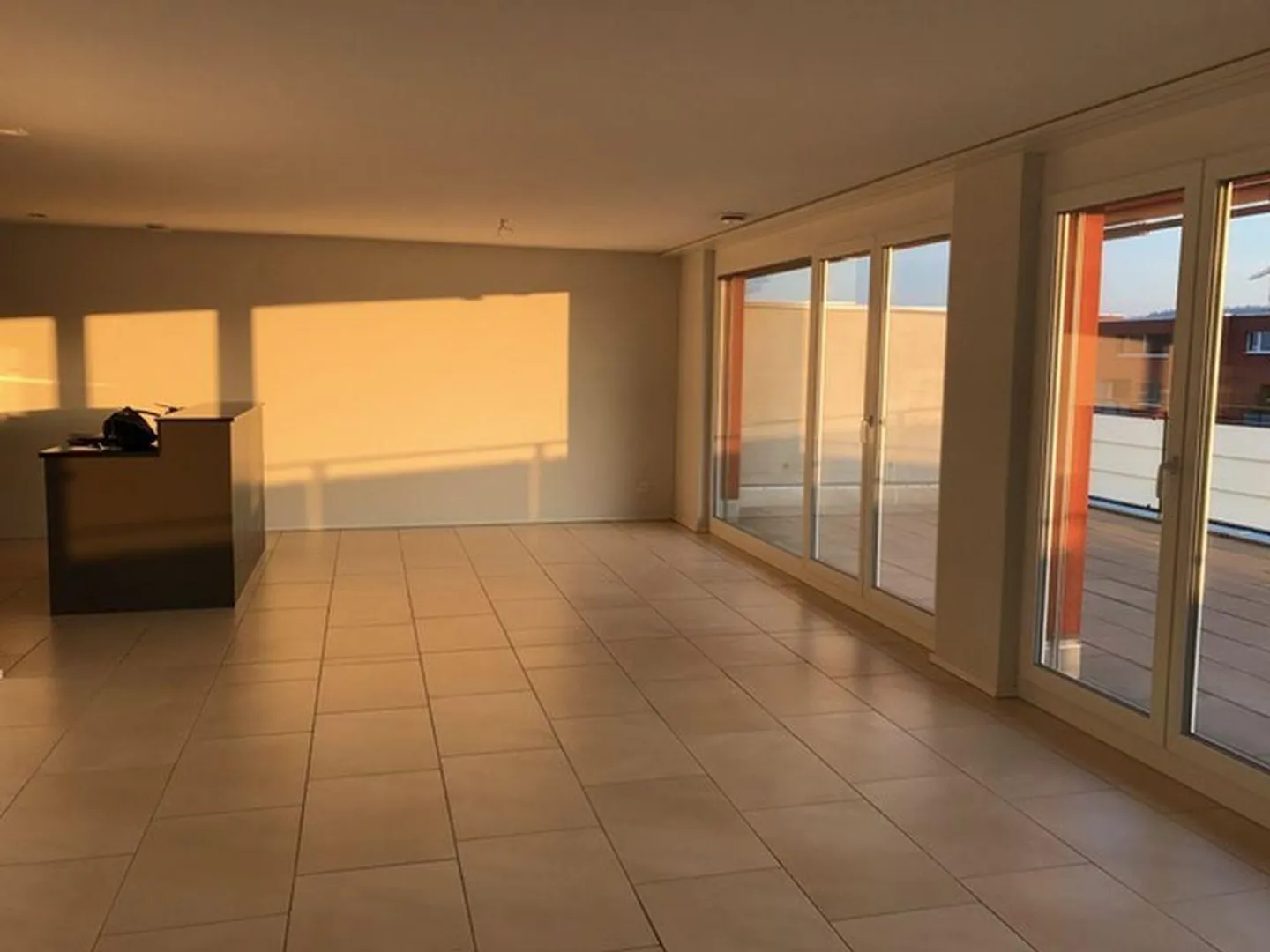 Moderno appartamento mansardato di 3,5 stanze a Kreuzlingen - Foto 4 di 11