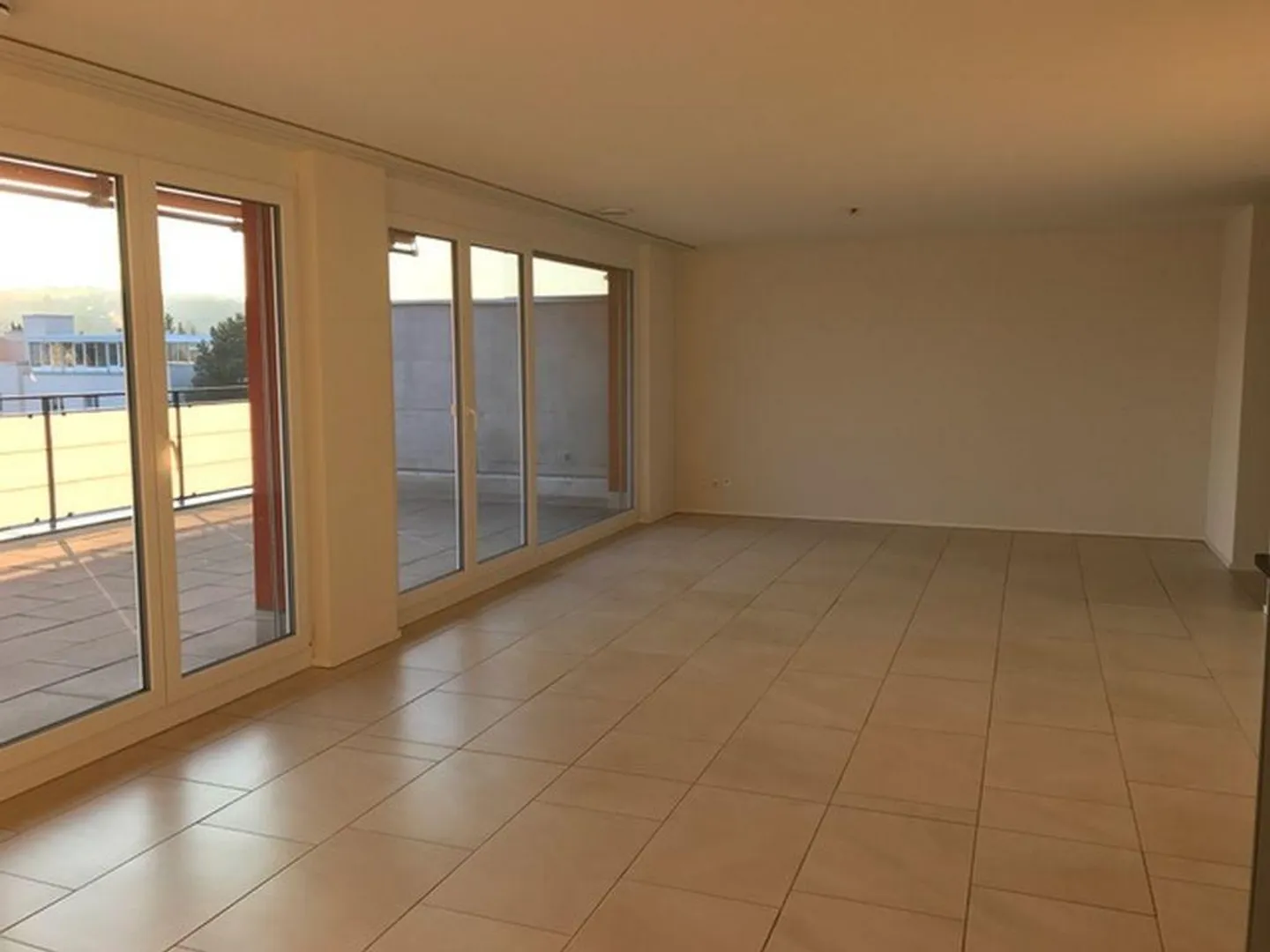 Moderno appartamento mansardato di 3,5 stanze a Kreuzlingen - Foto 5 di 11