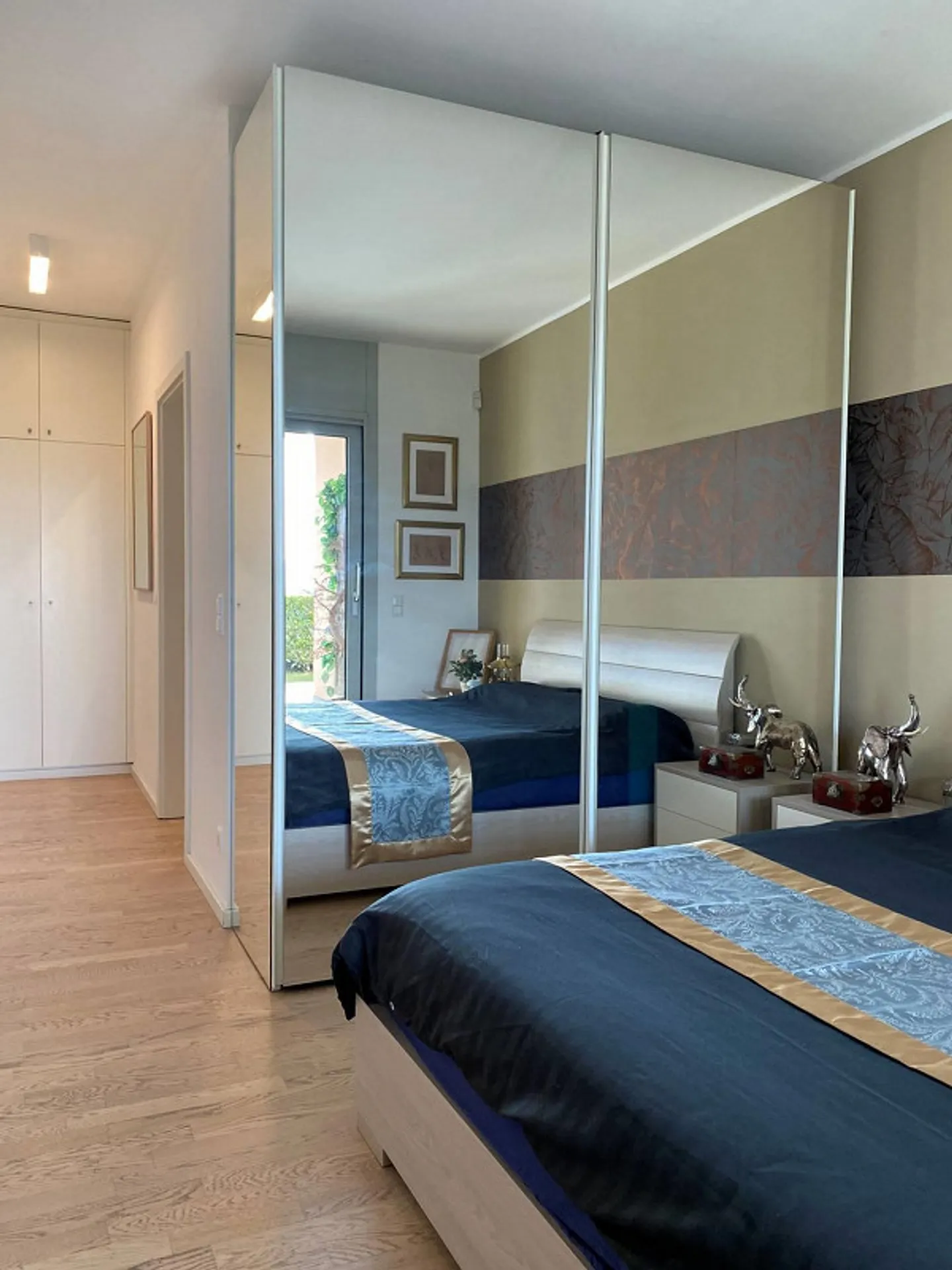 Three-room apartment with garden in a panoramic position. - Photo 7 of 13