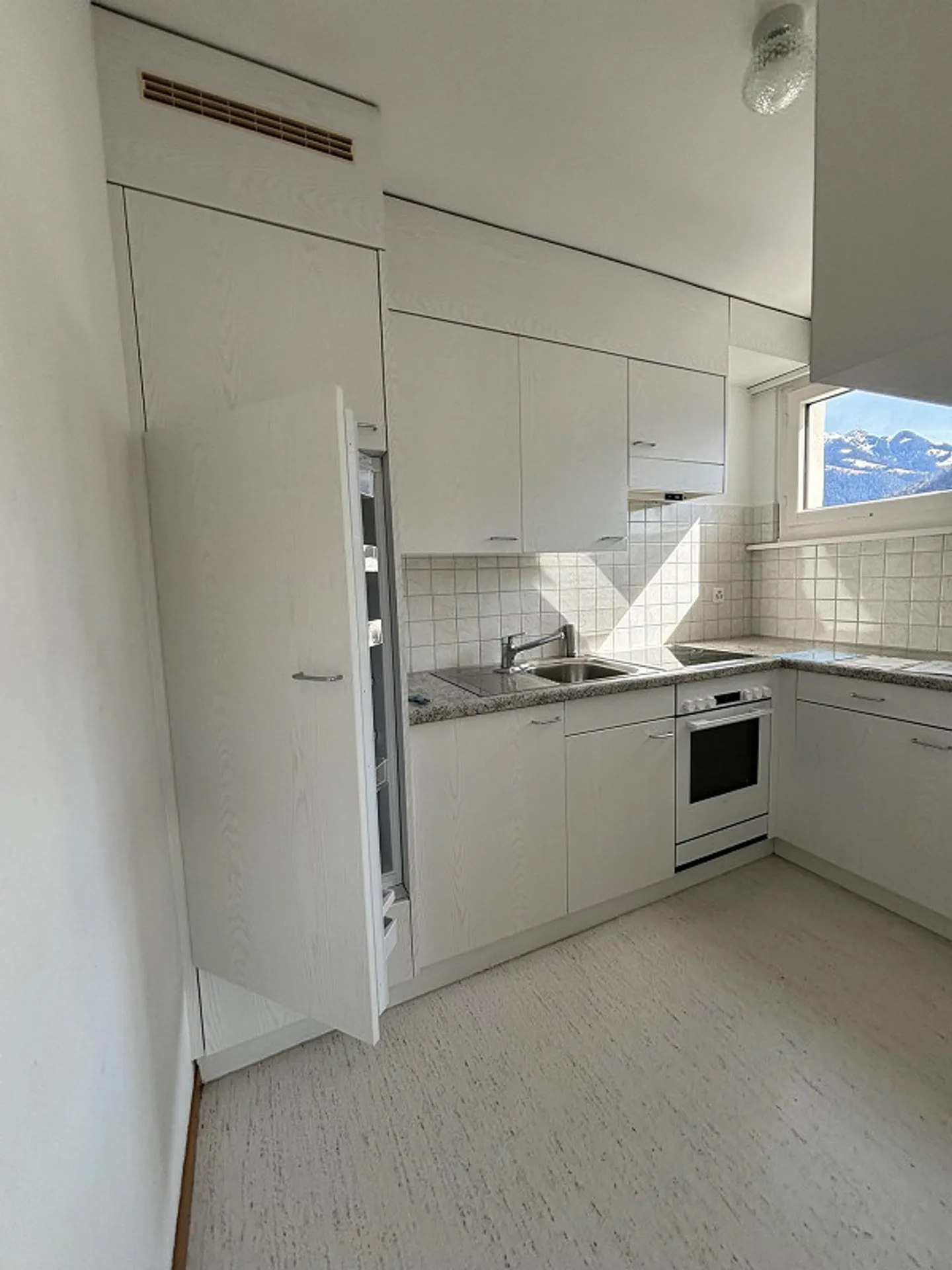 Appartamento semplice di 3,5 stanze - Foto 4 di 6