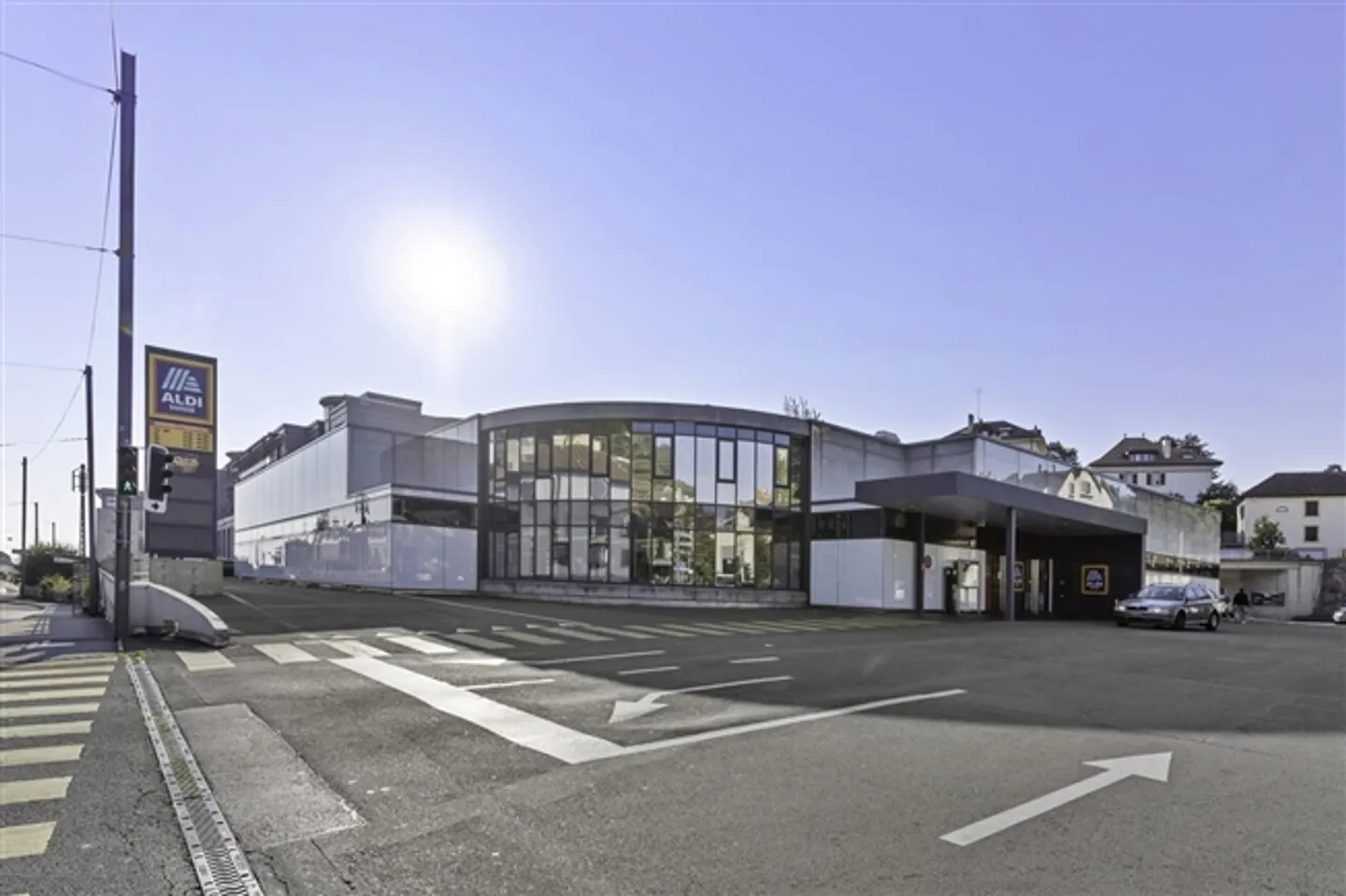 400 m² – Depot near the center of Neuchâtel - Photo 2 of 5