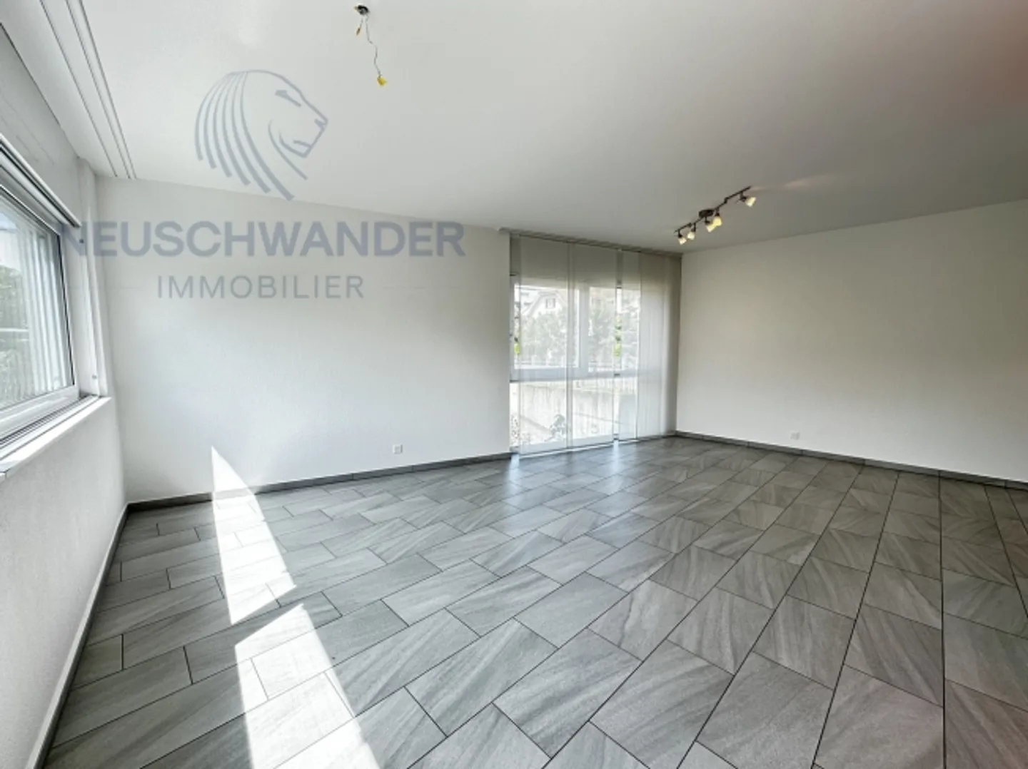 Bungalow moderno, posizione ideale, adatto a persone disabili - Foto 6 di 12