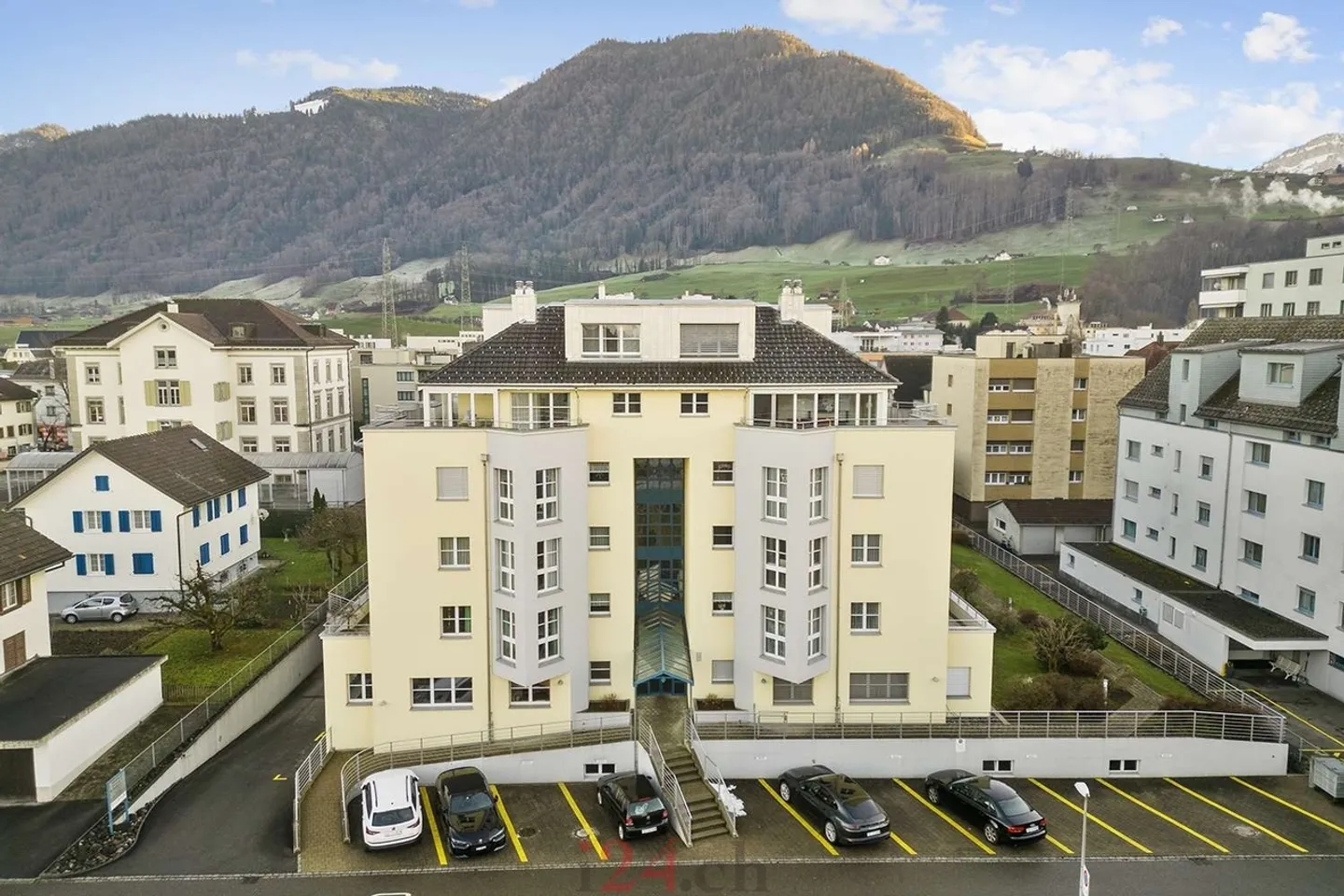 Zentrales Büro - Foto 1 von 13