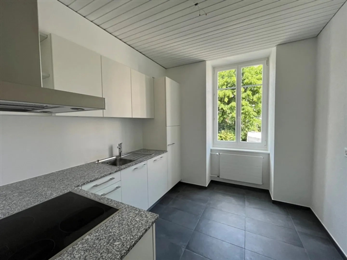 Appartamento 4 camere - Foto 1 di 10